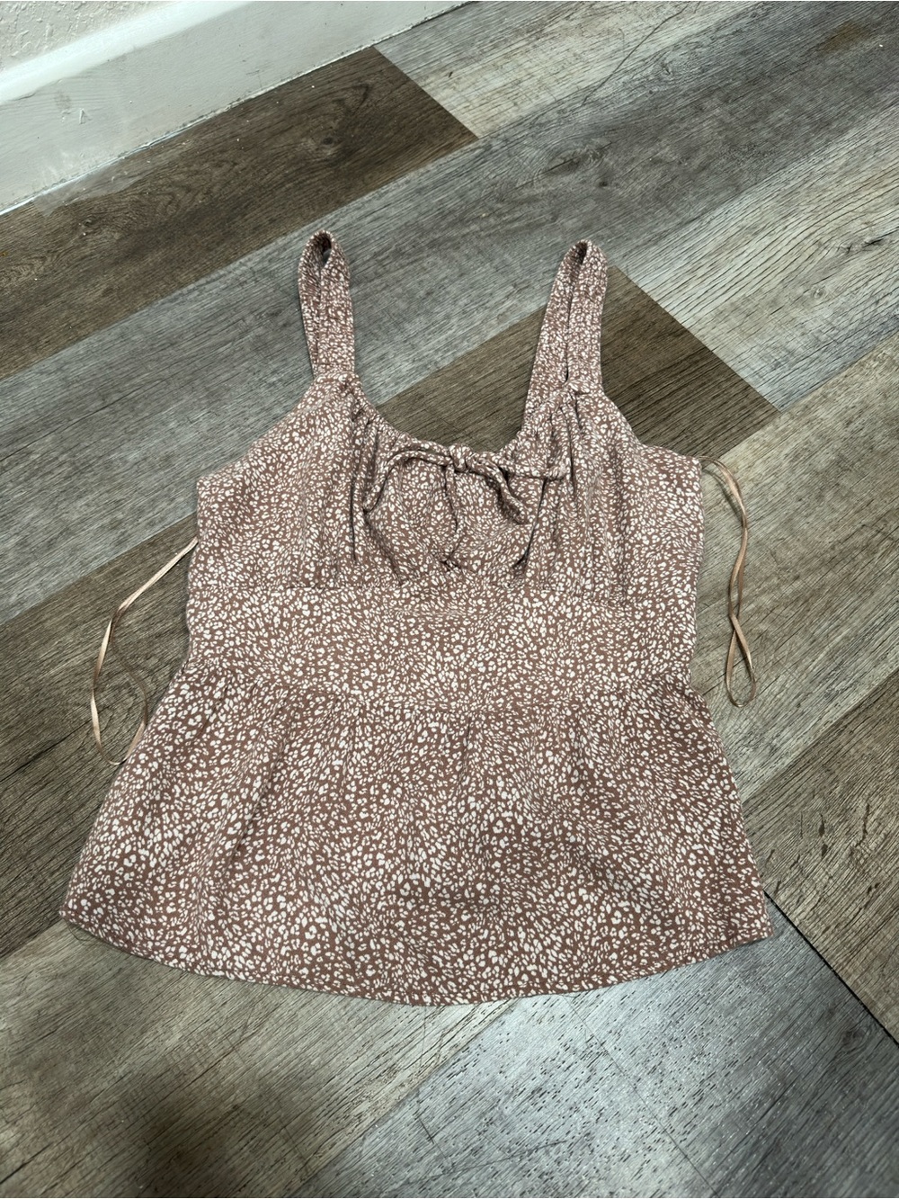 Floral Print Tie-Front Peplum Tank Top - Mauve